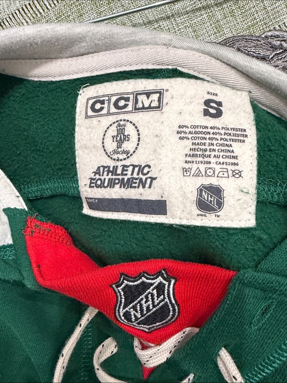NHL Minnesota Wild Green Red & Cream Crewneck Hoodie Sweater - Picture 2 of 6